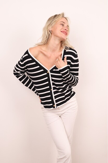 ÇİZGİLİ TRİKO HIRKA