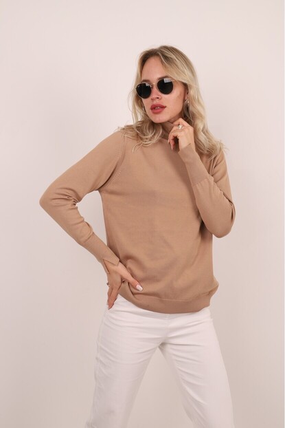 DİK YAKA BASIC TRİKO KAZAK