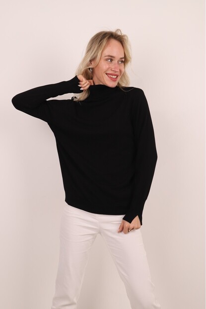 DİK YAKA BASIC TRİKO KAZAK