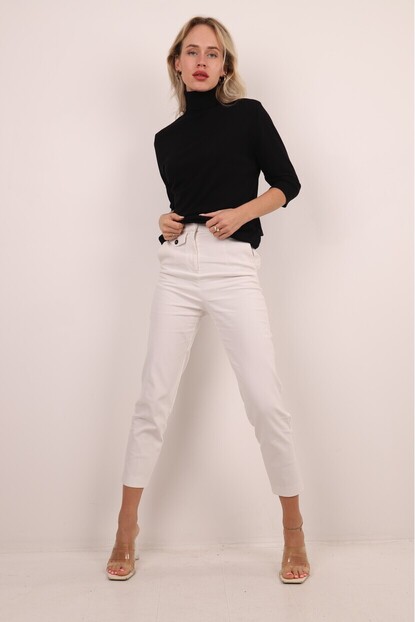 DİK YAKA ÖRGÜ KAZAK