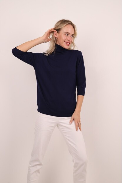 DİK YAKA ÖRGÜ KAZAK