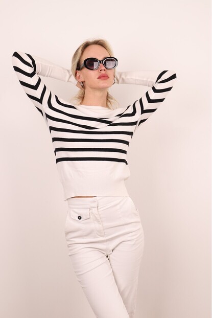 KOL DÜĞMELİ ÇİZGİLİ TRİKO