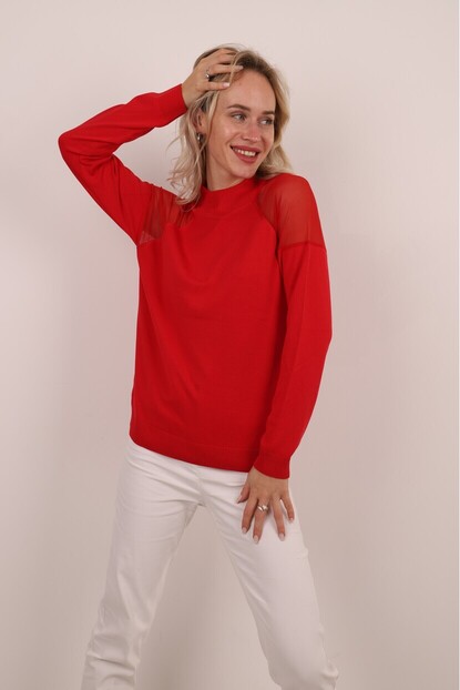 Omuz tül detaylı triko