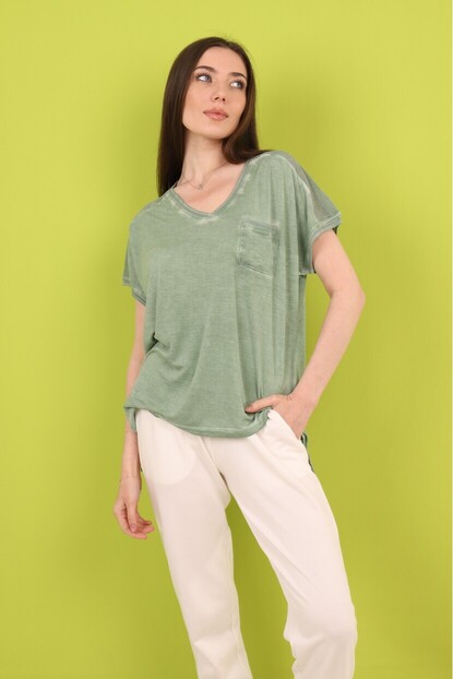 Omuz ve Yaka Detaylı Bluz 