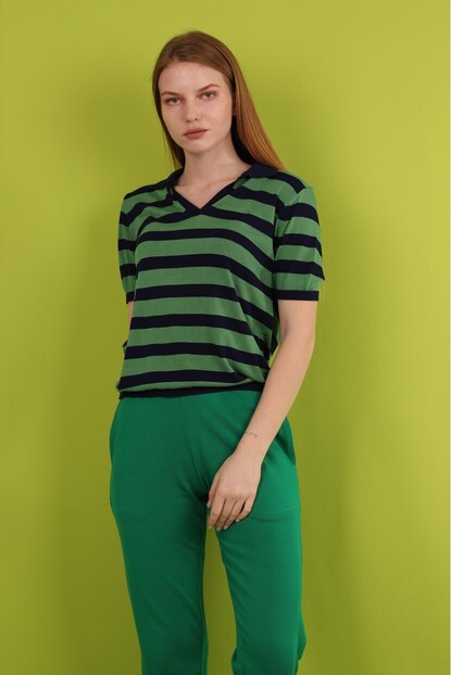 Polo Yaka Kalın Çizgili Triko