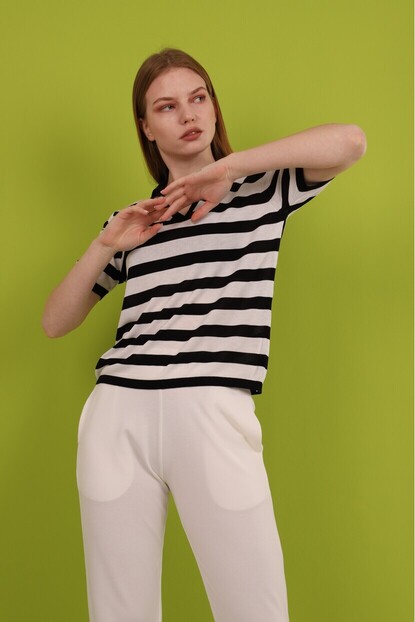 Polo Yaka Kalın Çizgili Triko