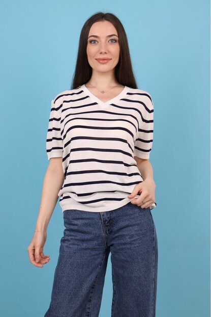 V Yaka Çizgili Triko