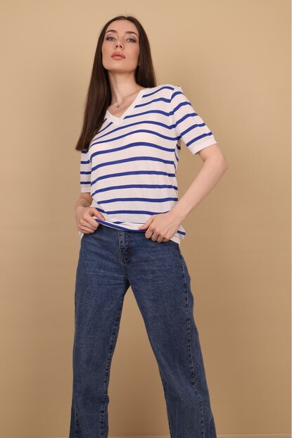 V Yaka Çizgili Triko