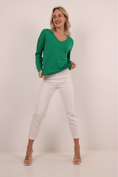 V Yaka Kare Kol Triko