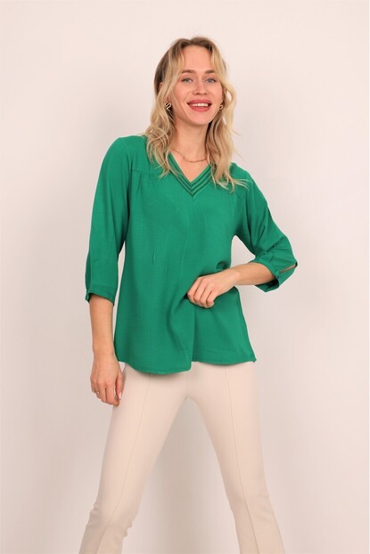 V Yaka Sim Detaylı Bluz