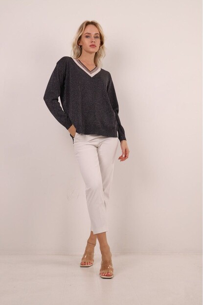 V YAKA SİMLİ GÖZ KAMAŞTIRICI TRİKO